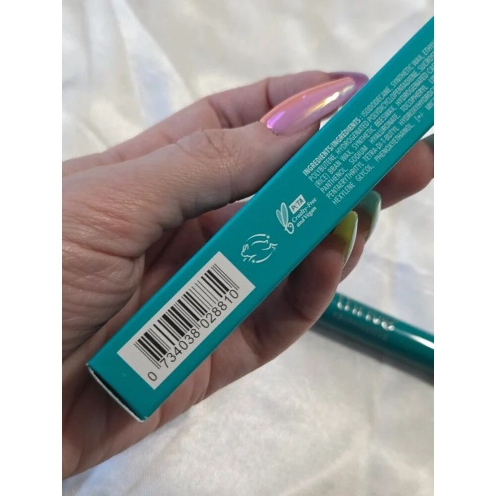 Thrive Infinity Waterproof Eyeshadow Stick - Gailon (terracotta matte) - Picture 6 of 13